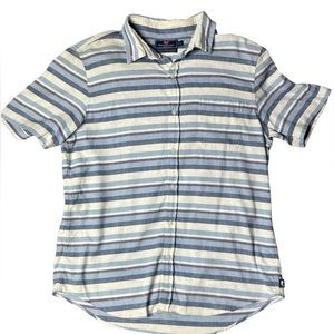 Vineyard Vines Button Up Size‎ Large
